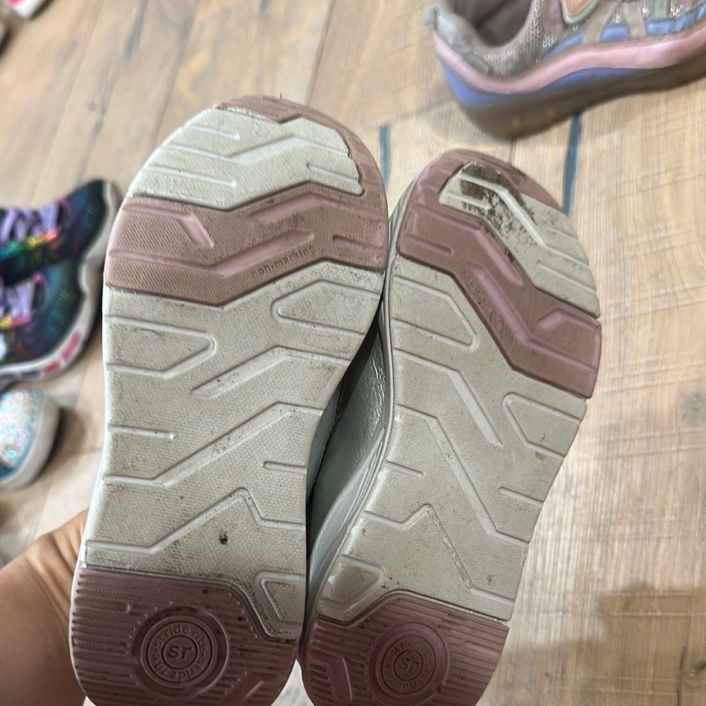 Stride Rite Gray and Nike - Picture 5 of 7